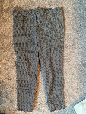 Old Navy Women’s Black and Gray Micro-Pattern Dress Pants